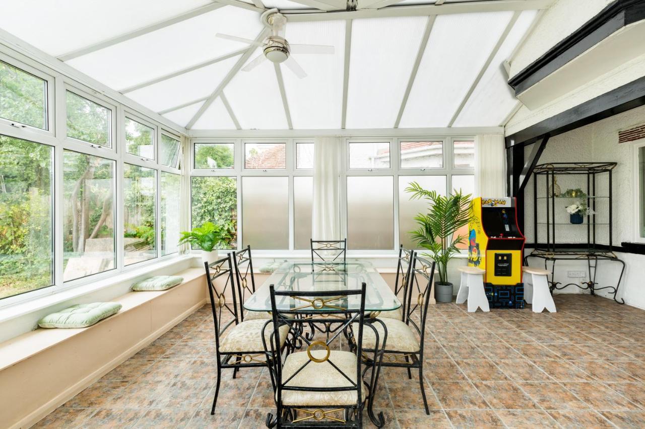 ברמינגהאם Beautiful 6 Bedroom House For 17 Guests Next To Edgbaston Stadium מראה חיצוני תמונה
