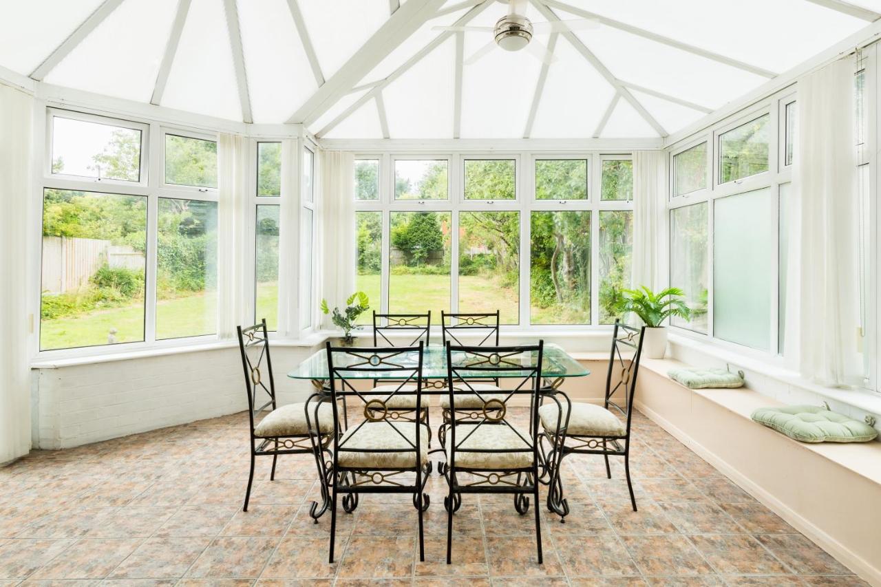 ברמינגהאם Beautiful 6 Bedroom House For 17 Guests Next To Edgbaston Stadium מראה חיצוני תמונה
